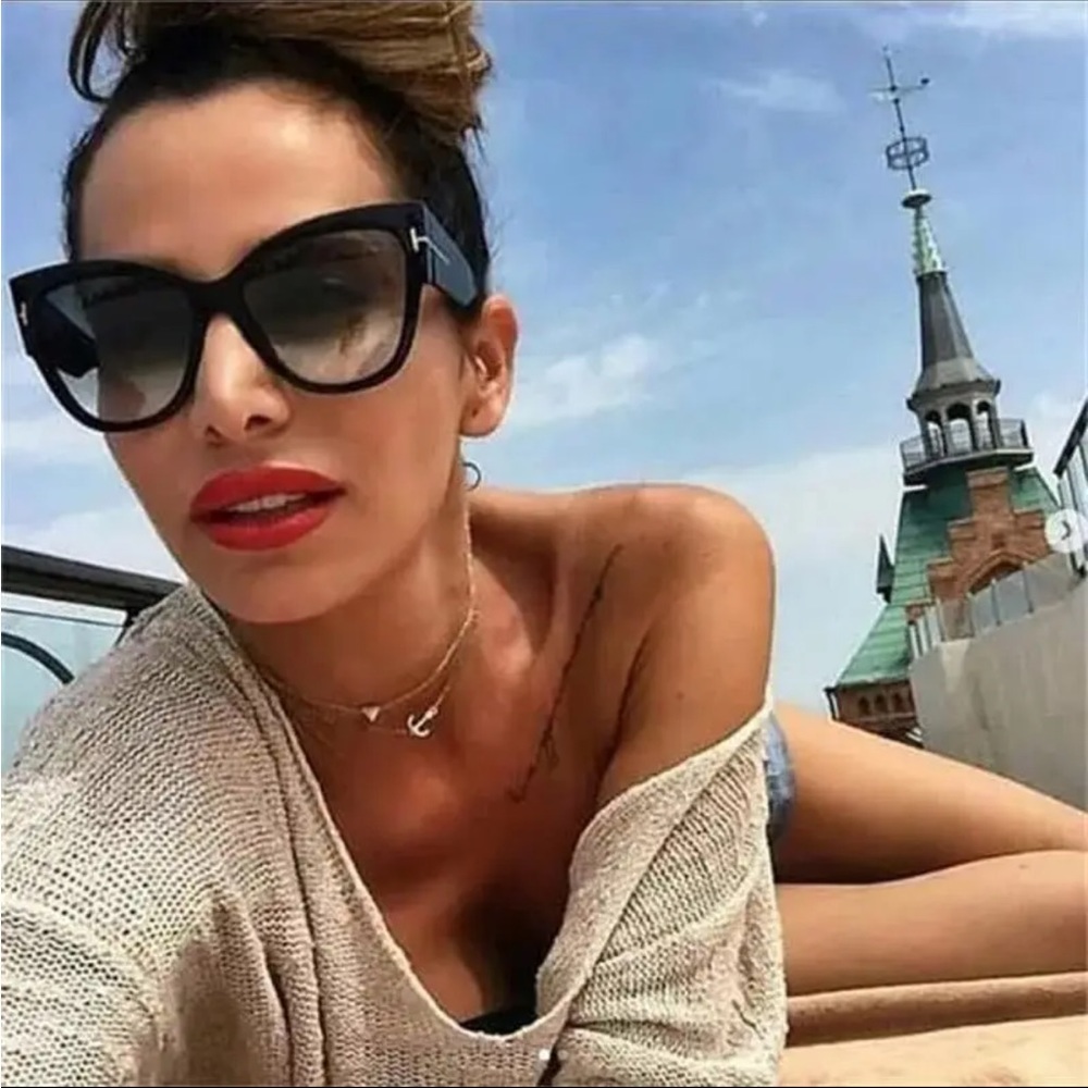 Oversized Glossy Black Cat Eye Sunglasses - Picture 1 of 5
